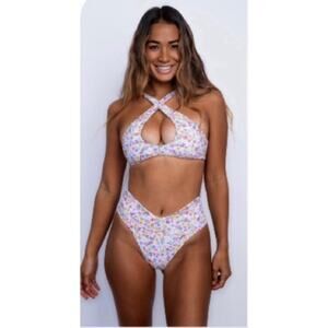 Skatie• ‘Jasmine’ Bikini Top in NASHVILLE